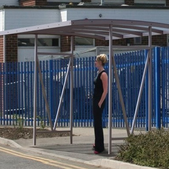 Kingston Freestanding Waiting Shelter